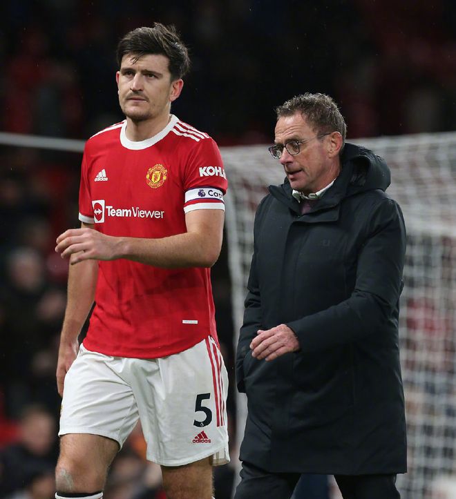  广州队迎英超关键赛，赛前完成体检，质疑声仍在，阵容厚度经受考验