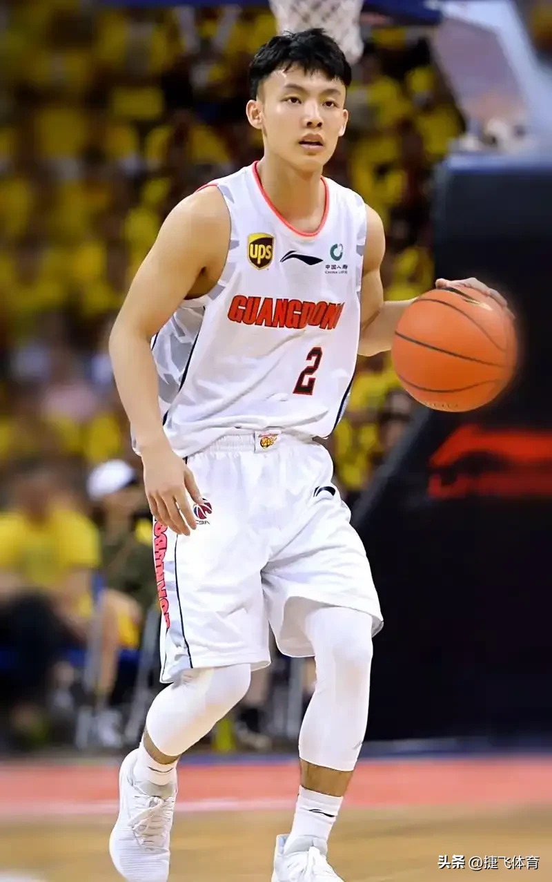 关于转折点深圳男篮刷新队史纪录；全明星赛赛后攻防权衡；引发热议；团队化学反应显著的信息