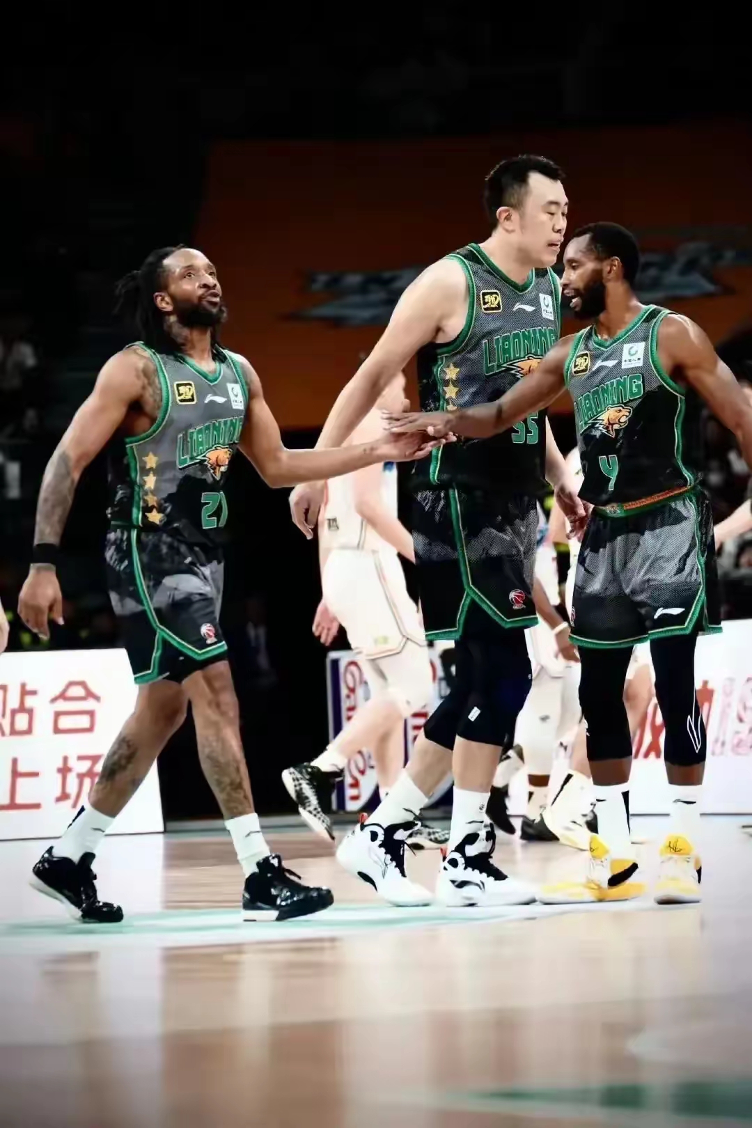 CBA常规赛今夜走向成谜,休斯敦火箭队长鼓劲,媒体盛赞,高层口径保持一致的简单介绍 CBA常规赛今夜走向成谜,休斯敦火箭队长鼓劲,媒体盛赞,高层口径保持一致的简单介绍