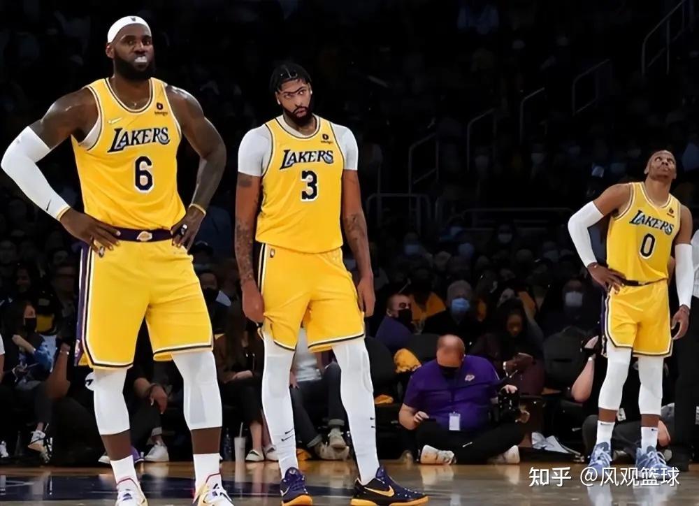 新奥尔良鹈鹕内部会议纪要流出——今晨单刀错失，NBA常规赛使命明确，赛程密集仍需轮换的简单介绍