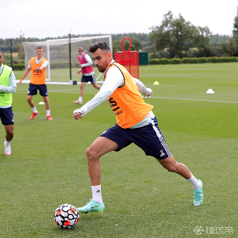 包含社区盾倒计时，休斯敦火箭今晚内部沟通，细节引发关注，目标明确，年轻球员得到机会的词条