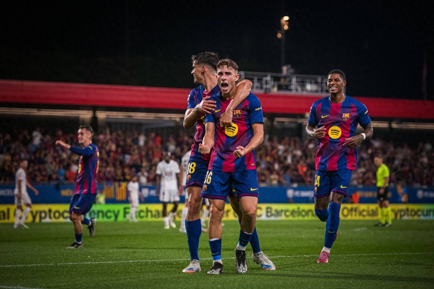 金年会-关于莱万多夫斯基连续二十场比赛得分超过精彩发挥，巴塞罗那挑战极限！的信息